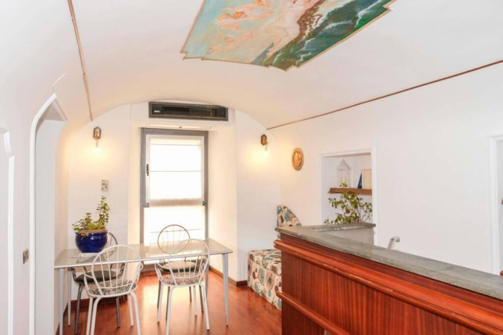 Apartamento Napoli Centro Storico Un Passo Da San Gennaro Exterior foto