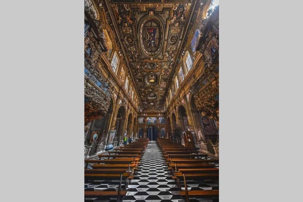Apartamento Napoli Centro Storico Un Passo Da San Gennaro Exterior foto