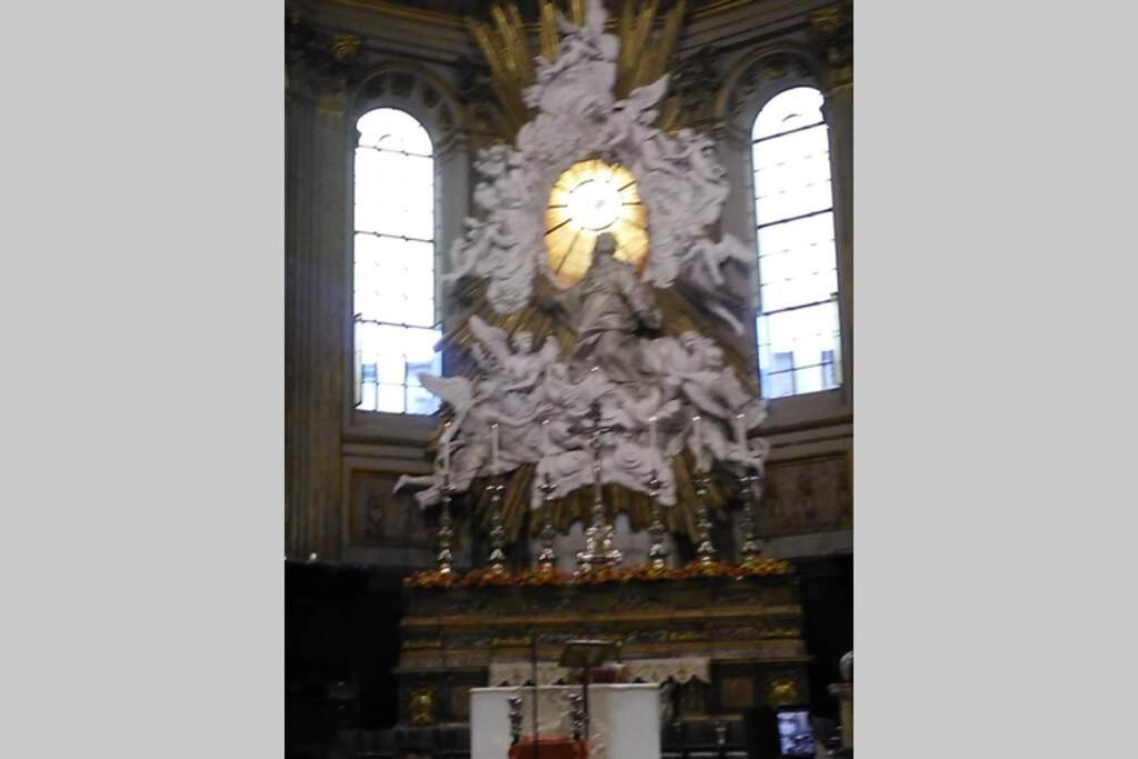 Apartamento Napoli Centro Storico Un Passo Da San Gennaro Exterior foto